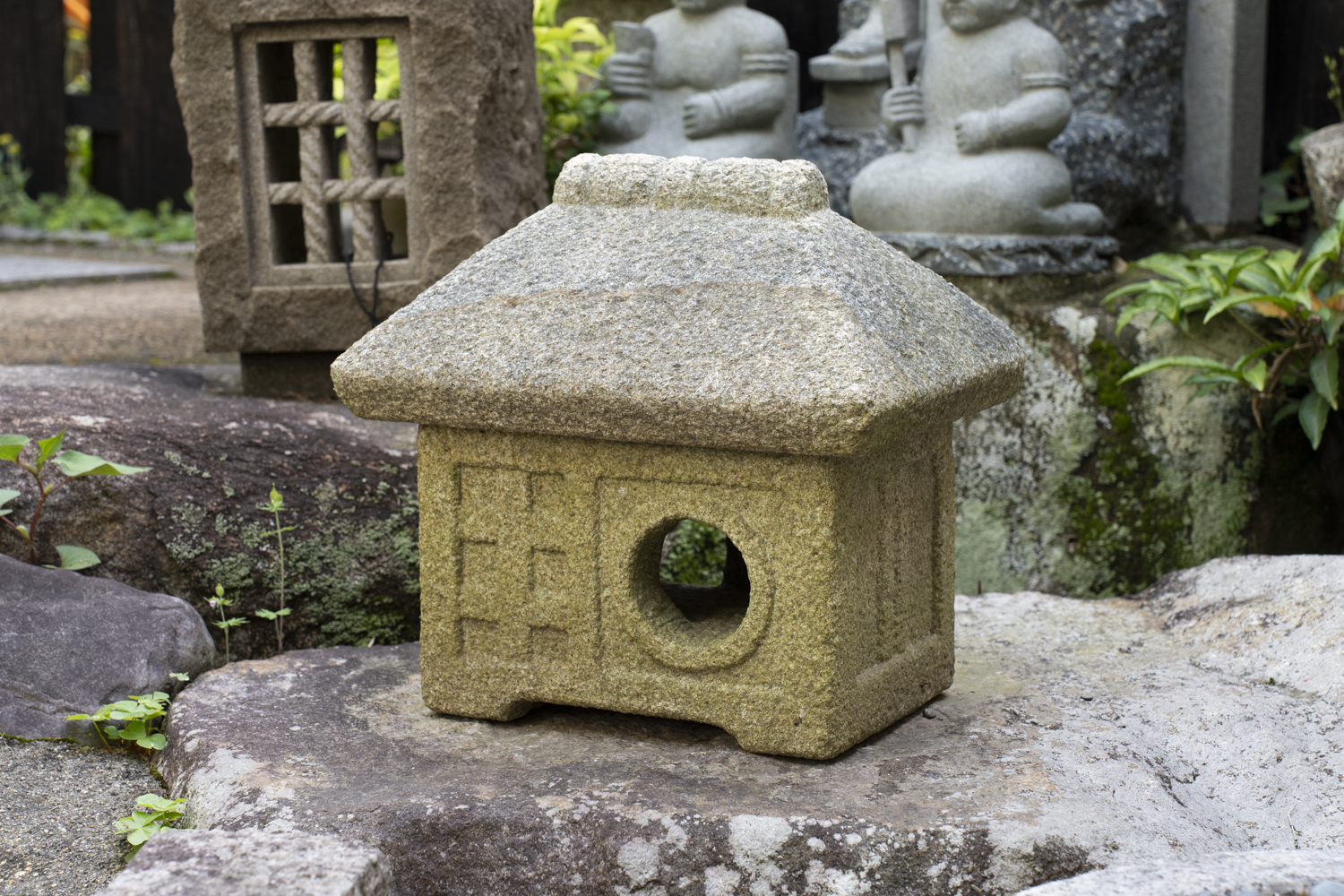 Kusaya Lantern