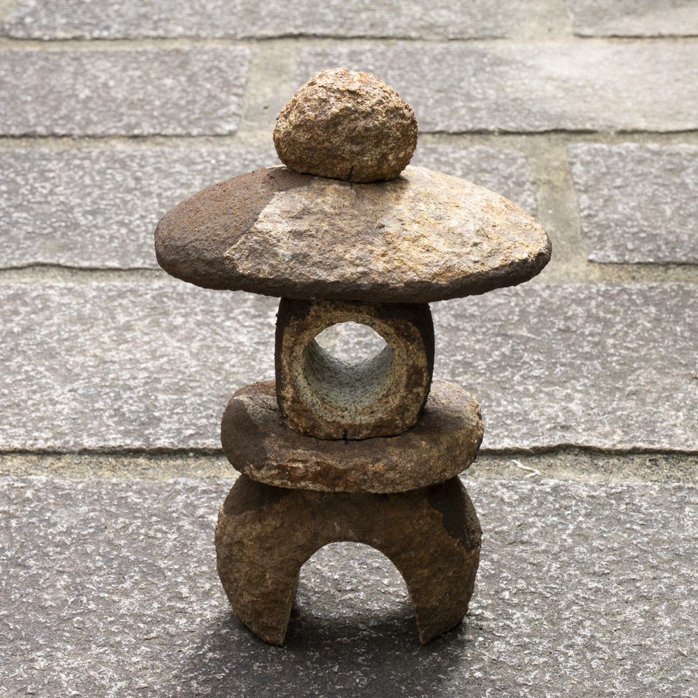 Yukimi Lantern