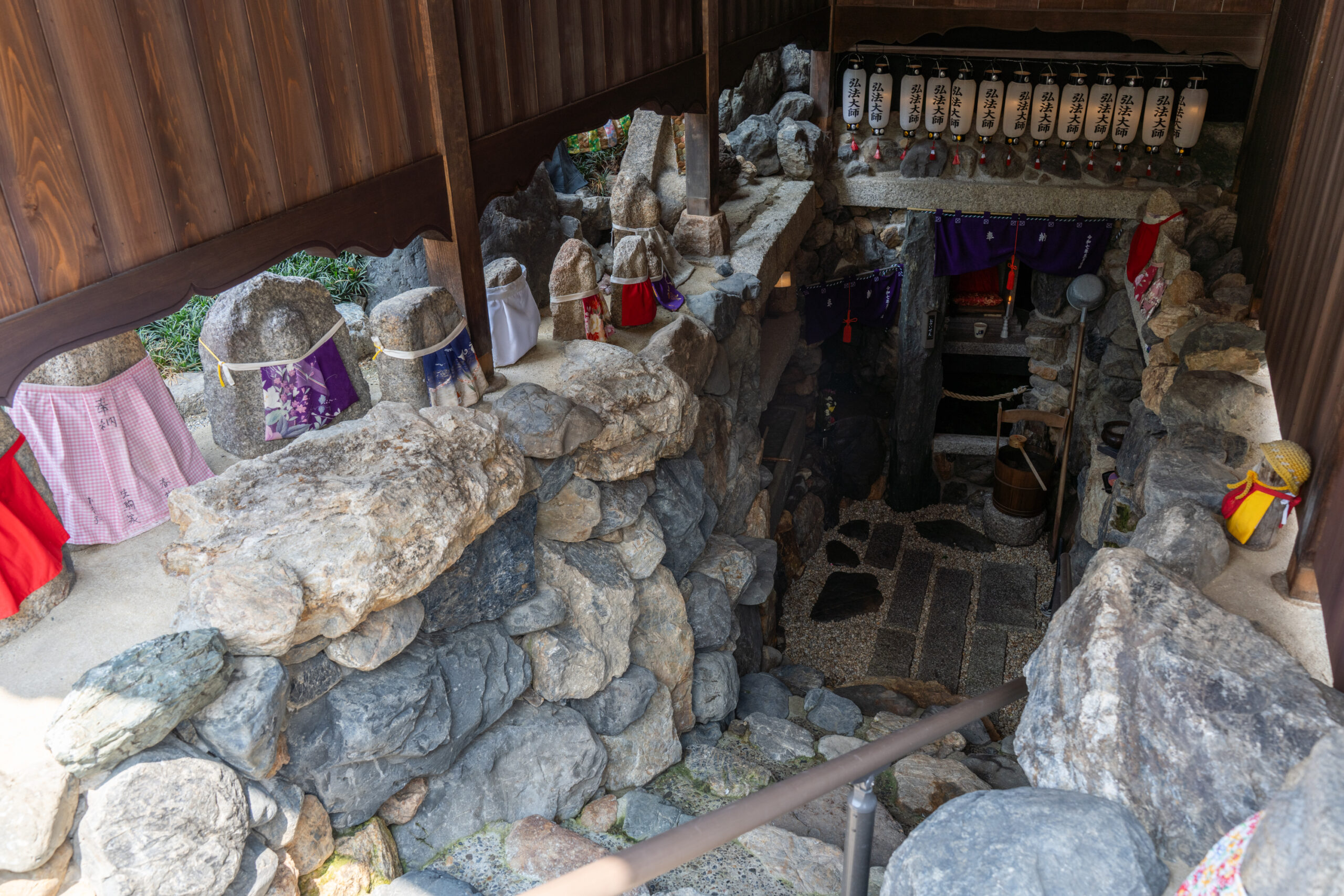 井戸 | 石像寺（釘抜地蔵）